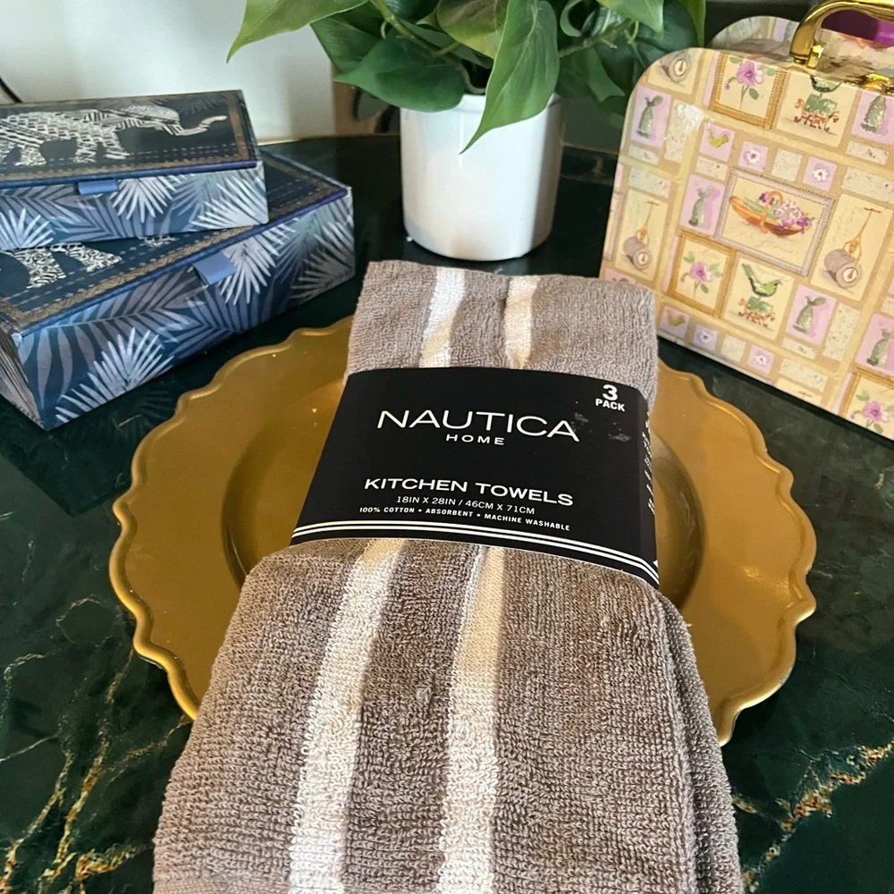 Nautica Home Gray and White  pack 3 Kitchen Towels style
